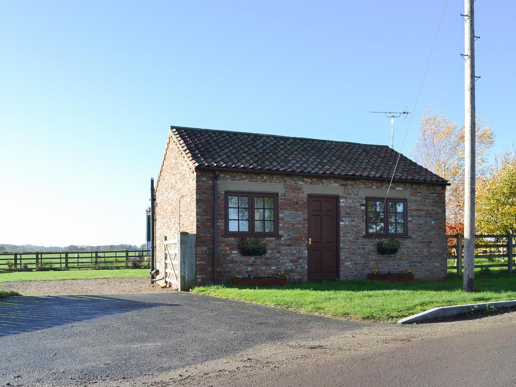 فيلا The Old Chapel Burshill المظهر الخارجي الصورة
